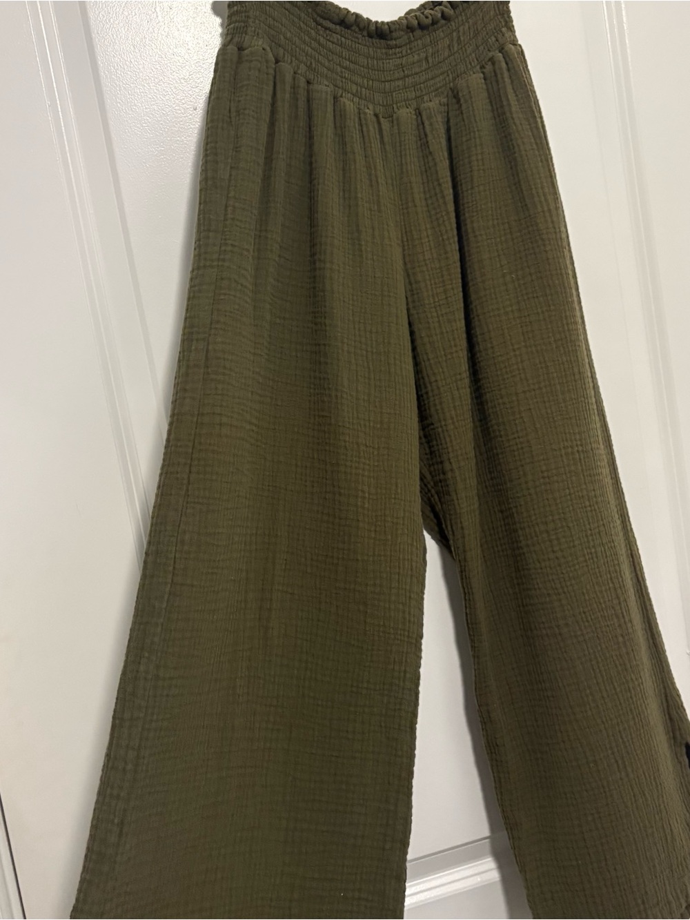 Heroes & Dreamers Olive Green 100% Cotton Gauze Cropped Wide Leg Pants- medium